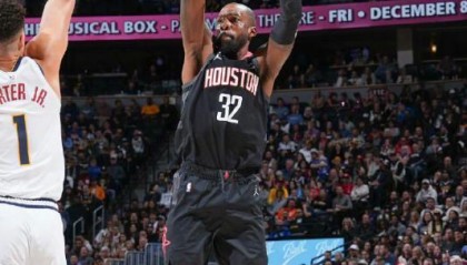 送出1份底薪，却有4大收获！火箭队白菜价签39岁老将，斯通很精明